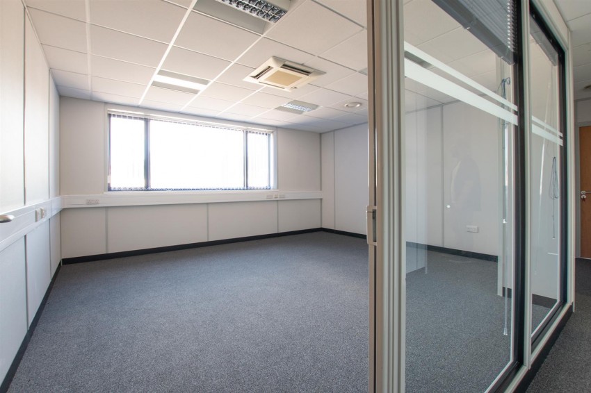 Images for Newbridge Close, Newbridge Trading Estate, Brislington