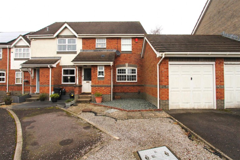Hale Close, Hanham, Bristol