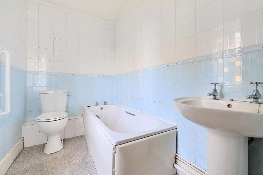 Images for Clays End, Newton St Loe, Bath