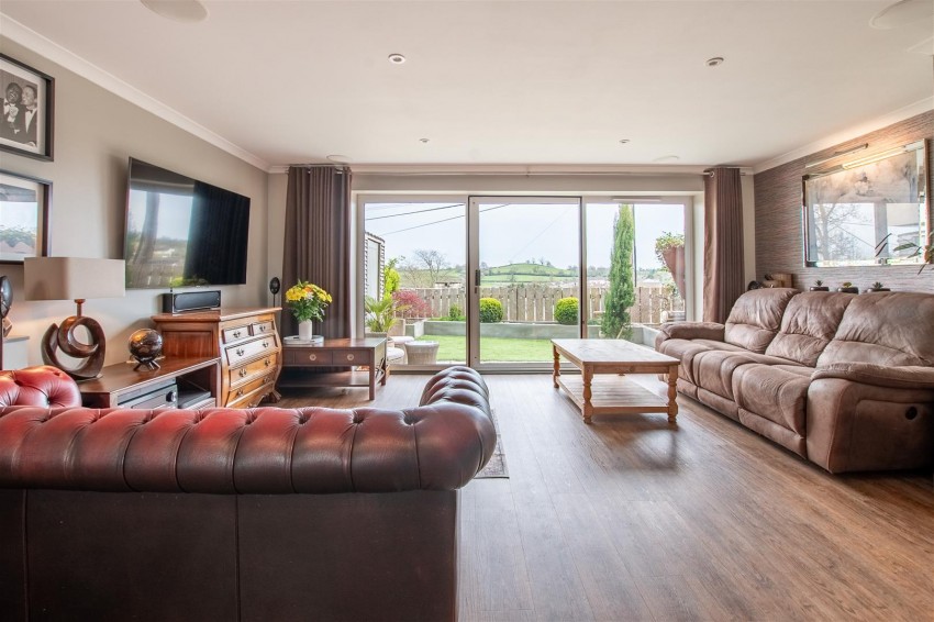 Images for Bath Road, Farmborough, Bath
