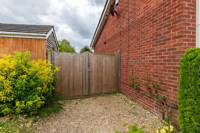 Images for 2 Collingwood Close, Saltford, Bristol