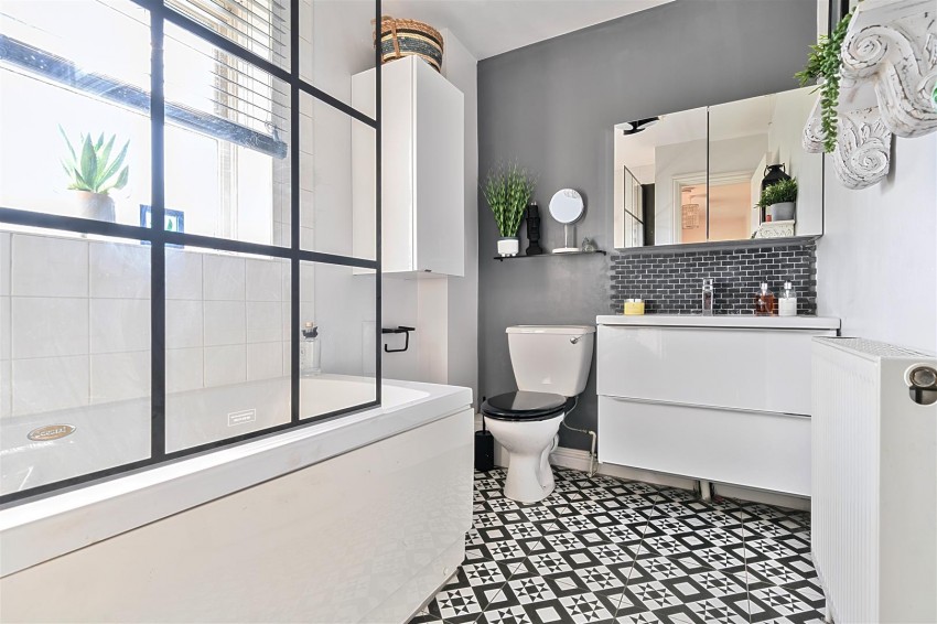 Images for Shellards Road, Longwell Green, Bristol