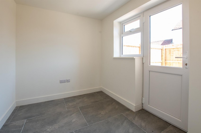 Images for 5 North Street, Oldland Common, Bristol