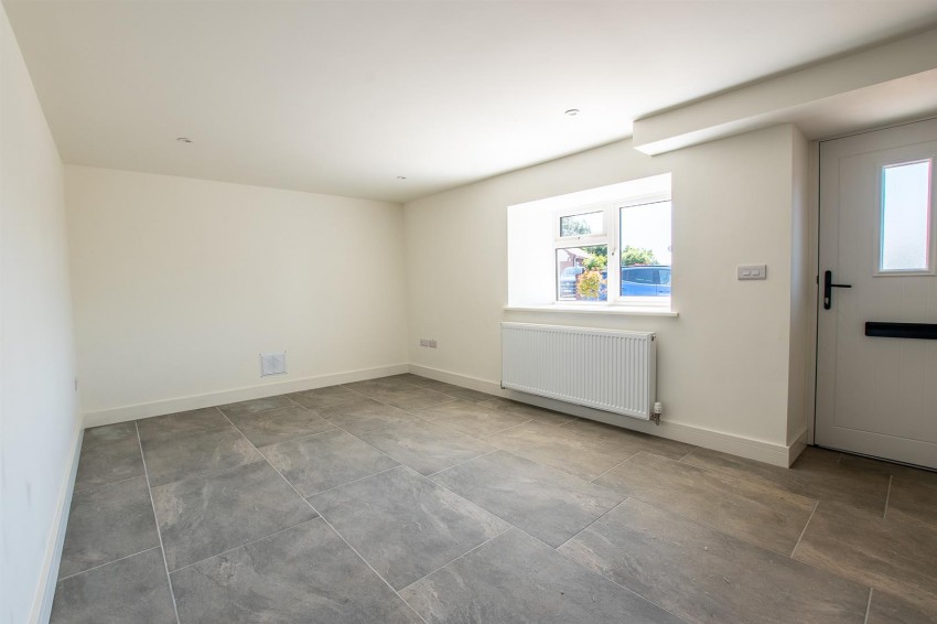 Images for 5 North Street, Oldland Common, Bristol