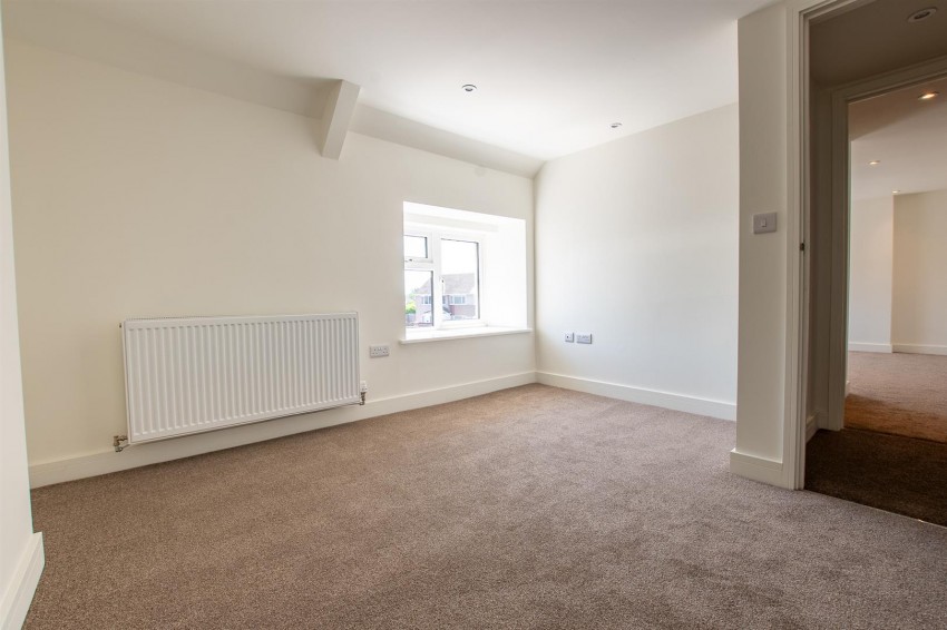 Images for 5 North Street, Oldland Common, Bristol