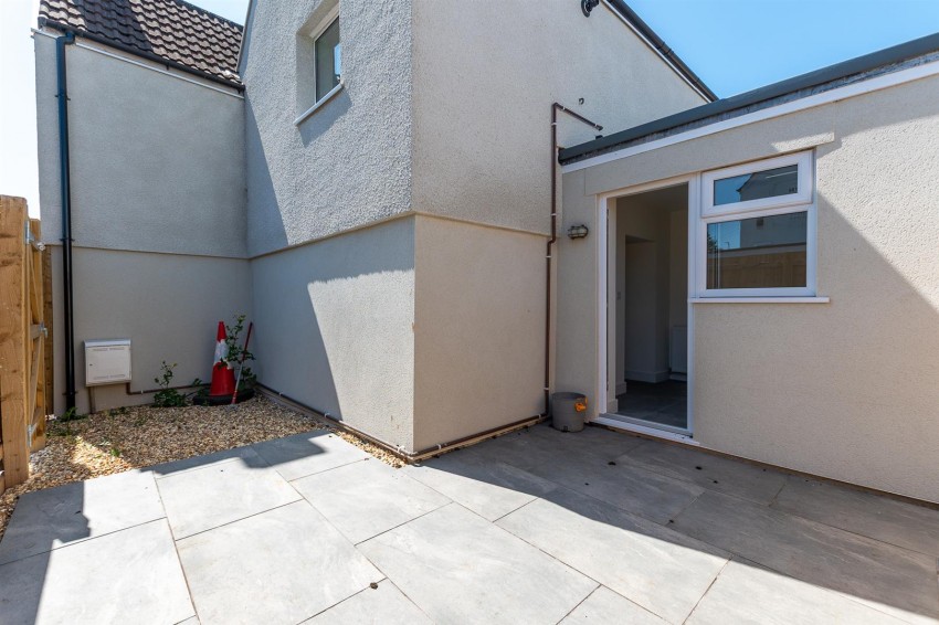 Images for 5 North Street, Oldland Common, Bristol