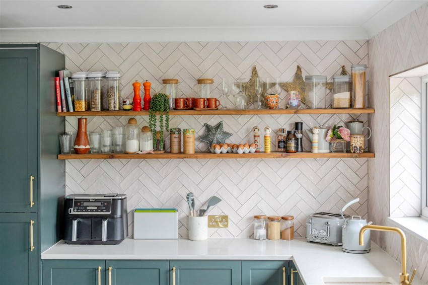 Images for Castle Road, Oldland Common, Bristol