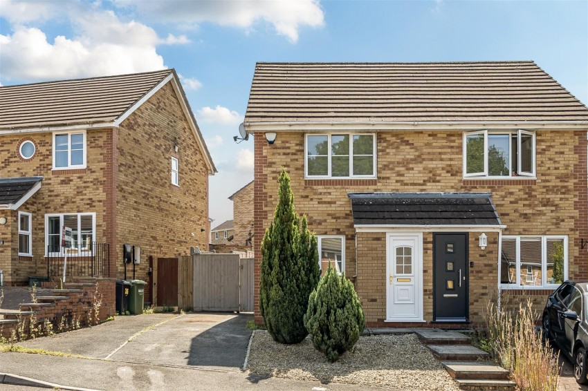 Images for Ashcombe Crescent, North Common, Bristol