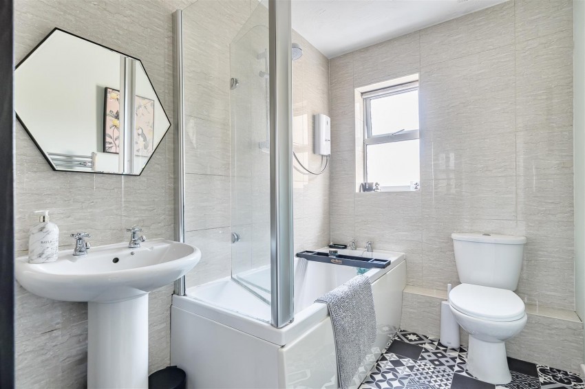 Images for Ashcombe Crescent, North Common, Bristol