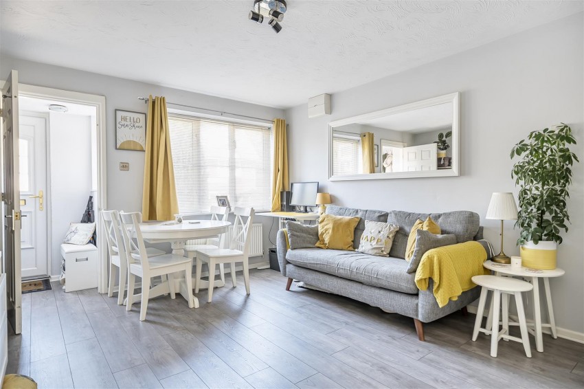 Images for Ashcombe Crescent, North Common, Bristol