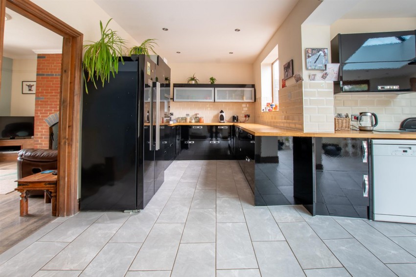 Images for Broad Lane, Coalpit Heath, Bristol