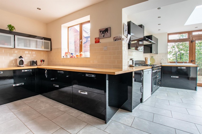 Images for Broad Lane, Coalpit Heath, Bristol