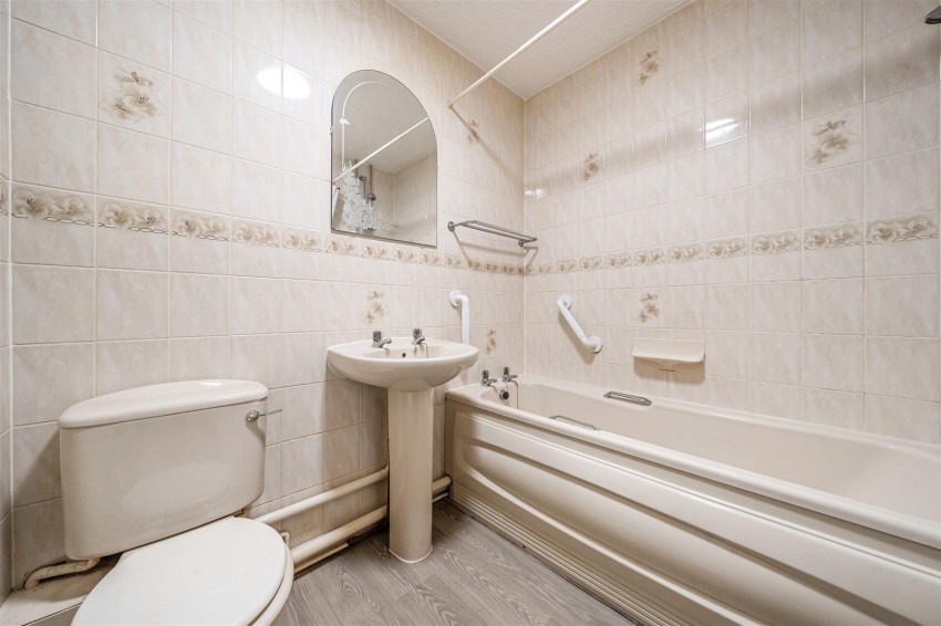 Images for Dragons Hill Court, Keynsham, Bristol