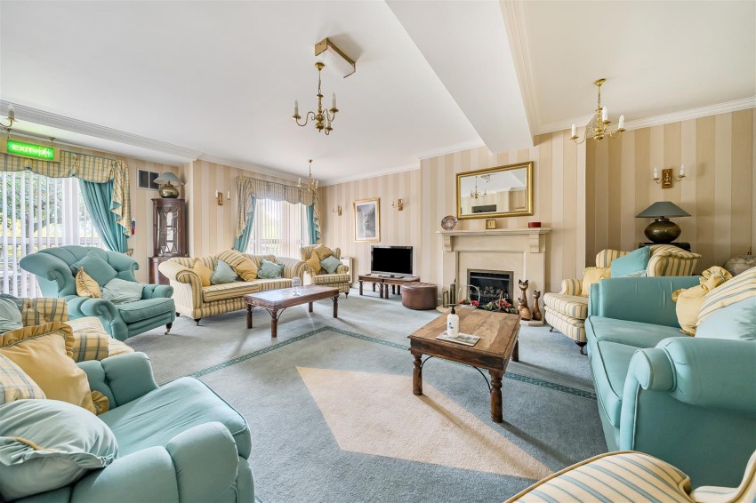 Images for The Regents, Back Lane, Keynsham, Bristol