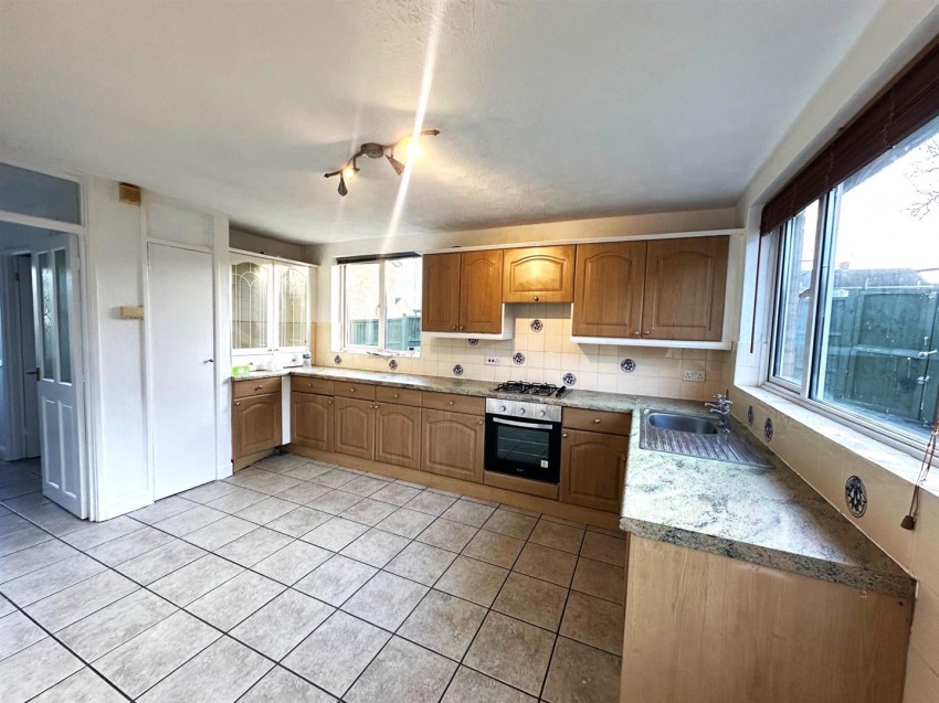 Images for 26 Berkeley Gardens, Keynsham, Bristol