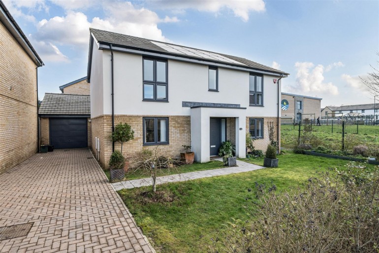 Fairfield Way, Keynsham, Bristol