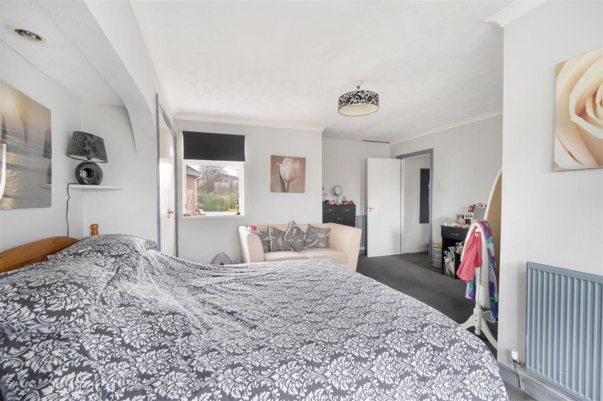 Images for Fallowfield, Warmley, Bristol