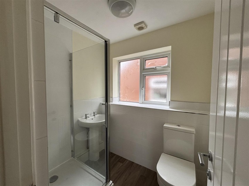 Images for 8 Gainsborough Road, Keynsham, Bristol