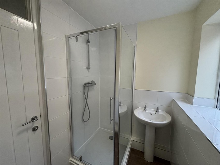 Images for 8 Gainsborough Road, Keynsham, Bristol