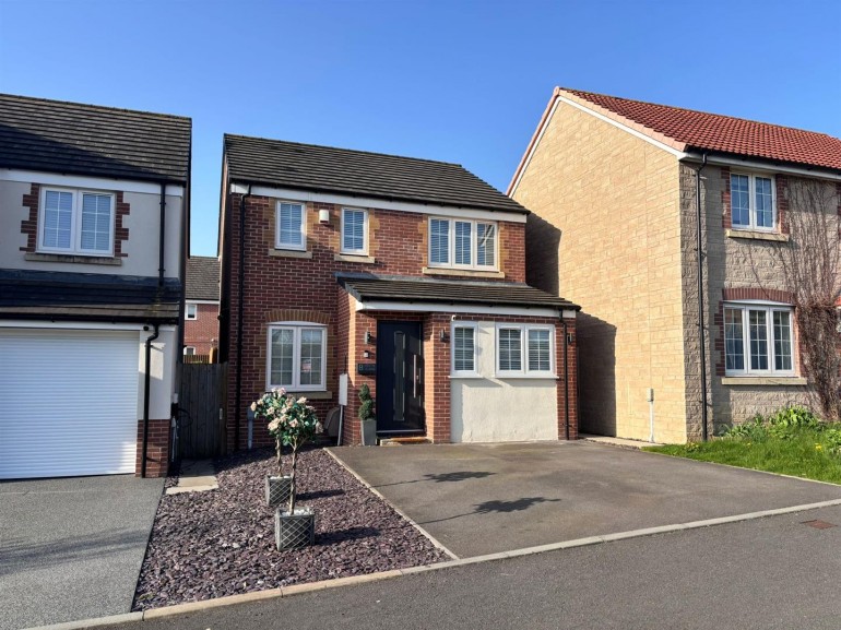 Hestia Close, Keynsham, Bristol