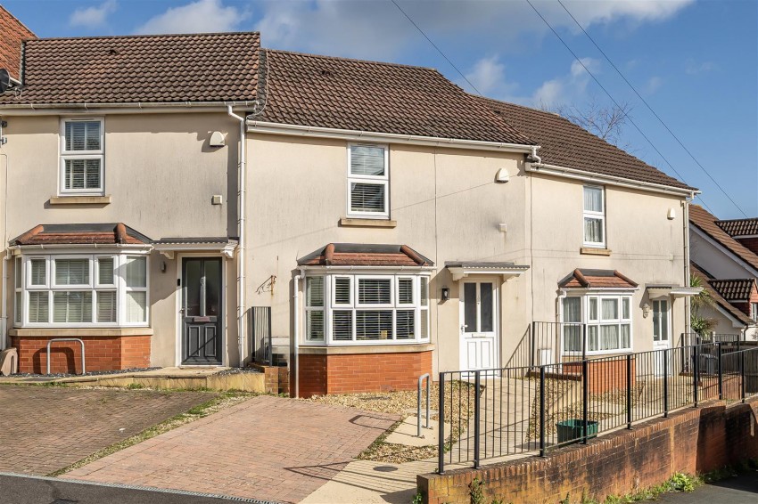 Images for 2 Wellington Road, Kingswood