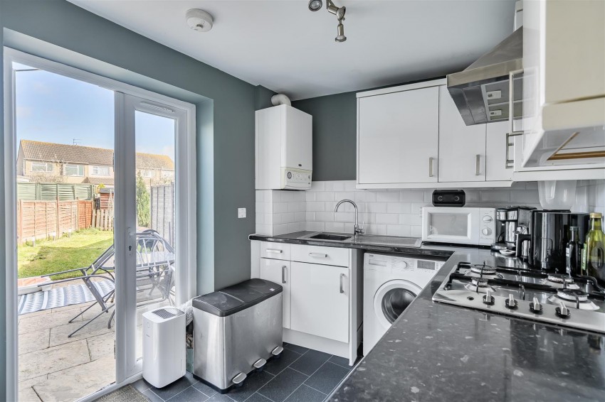 Images for 2 Wellington Road, Kingswood