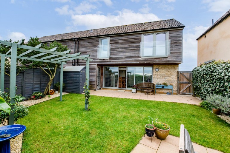 Bath Road, Farmborough, Bath