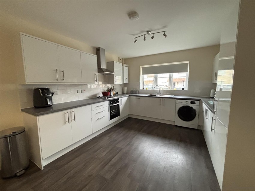 Images for 15 Herbert Gardens, Farmborough, Bath