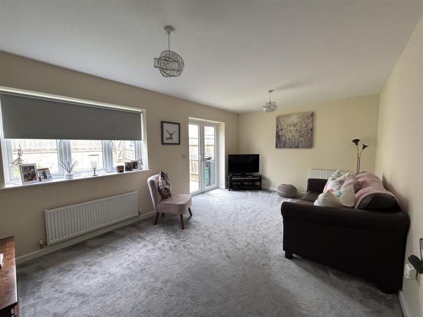 Images for 15 Herbert Gardens, Farmborough, Bath