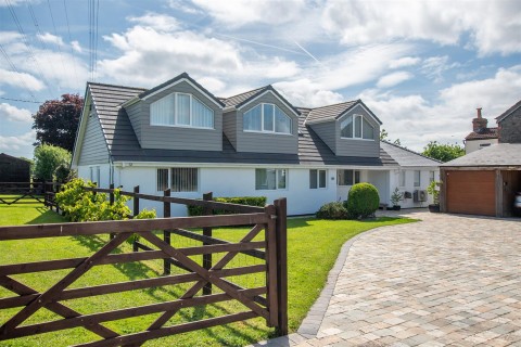 View Full Details for Redfield Hill, Oldland Common, Bristol