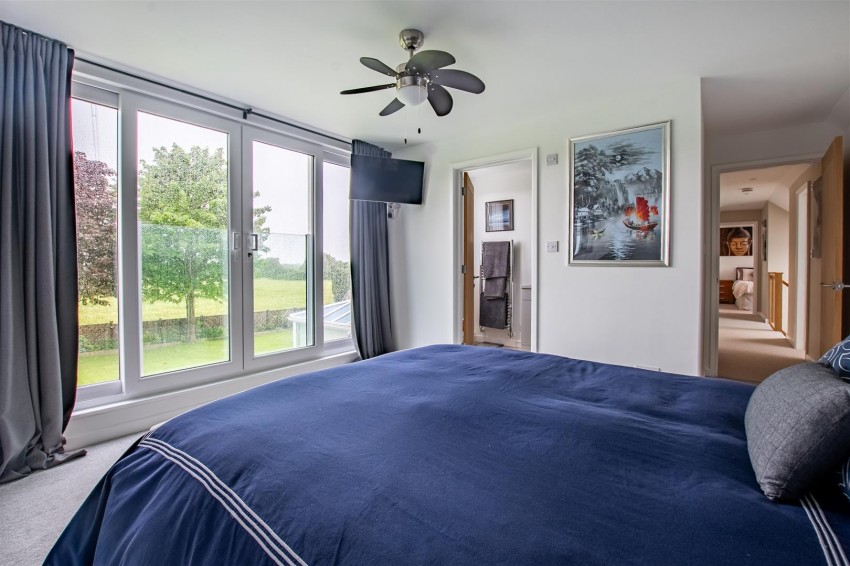 Images for Redfield Hill, Oldland Common, Bristol