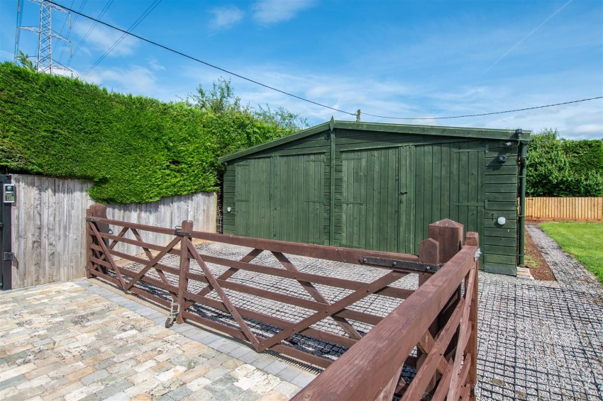 Images for Redfield Hill, Oldland Common, Bristol