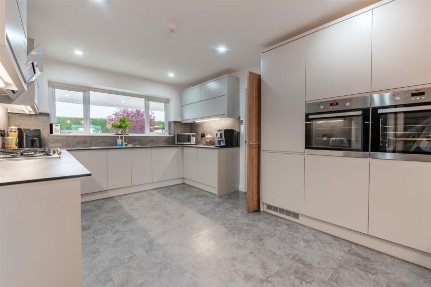 Images for Redfield Hill, Oldland Common, Bristol