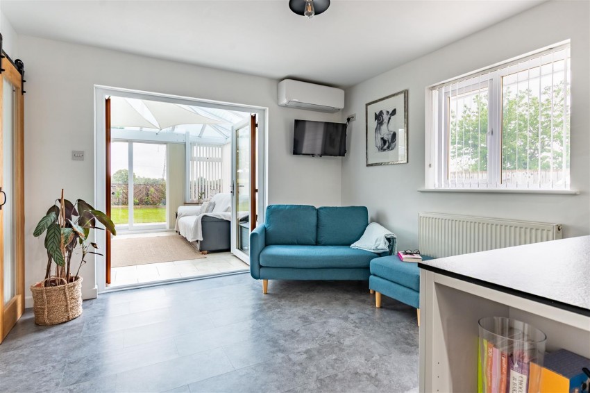 Images for Redfield Hill, Oldland Common, Bristol