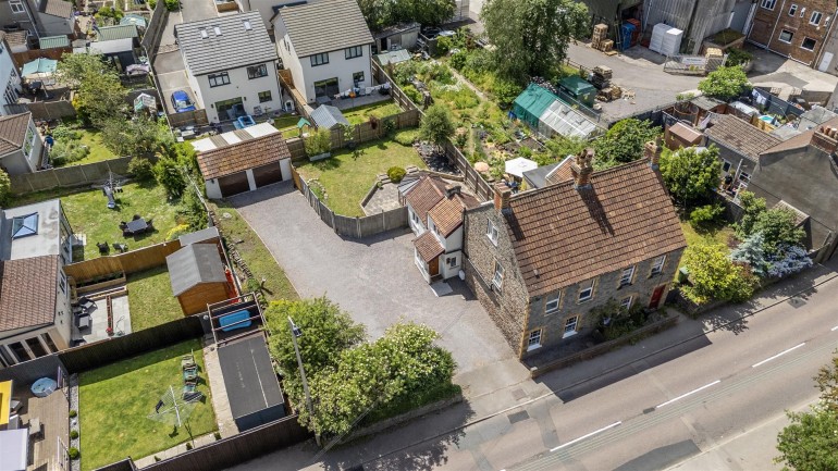 London Road, Warmley, Bristol