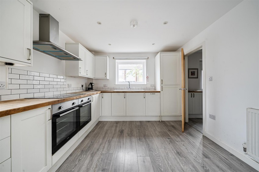 Images for Westland Avenue, Oldland Common, Bristol