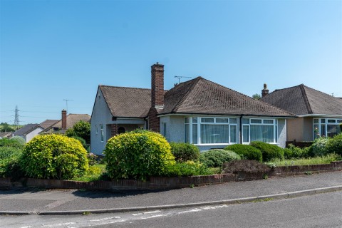 View Full Details for St. Helens Drive, Oldland Common, Bristol