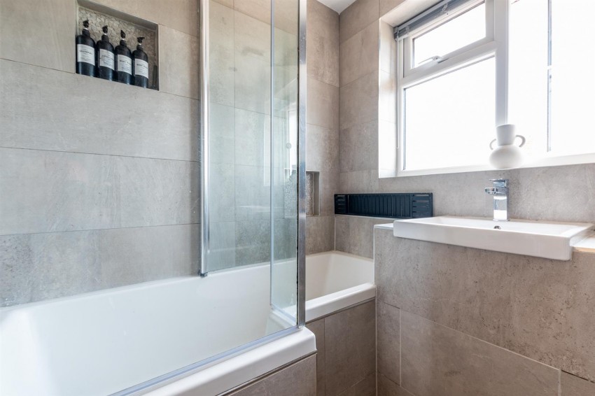Images for Dunster Gardens, Willsbridge, Bristol