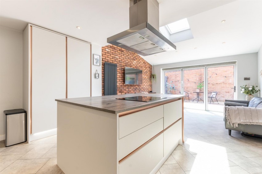 Images for Dunster Gardens, Willsbridge, Bristol
