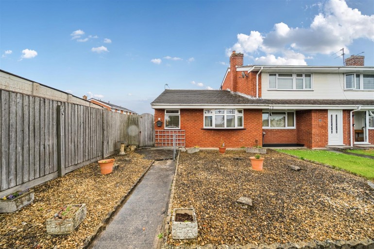 Longmeadow Road, Keynsham, Bristol