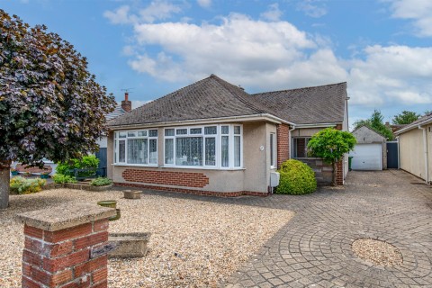 View Full Details for St. Annes Drive, Oldland Common, Bristol