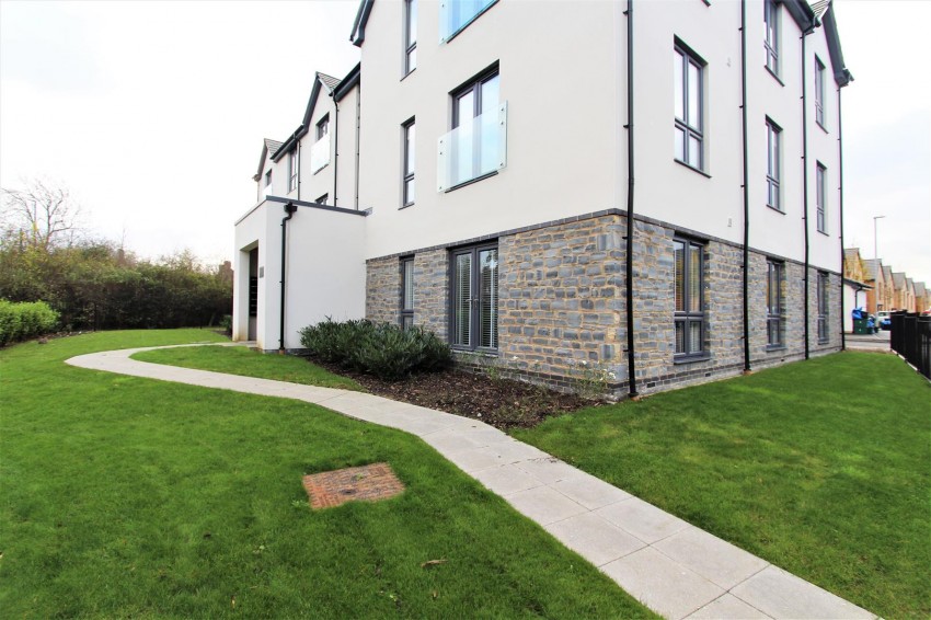 Images for 9 Fairfield Way, Bath Road, Keynsham, Bristol