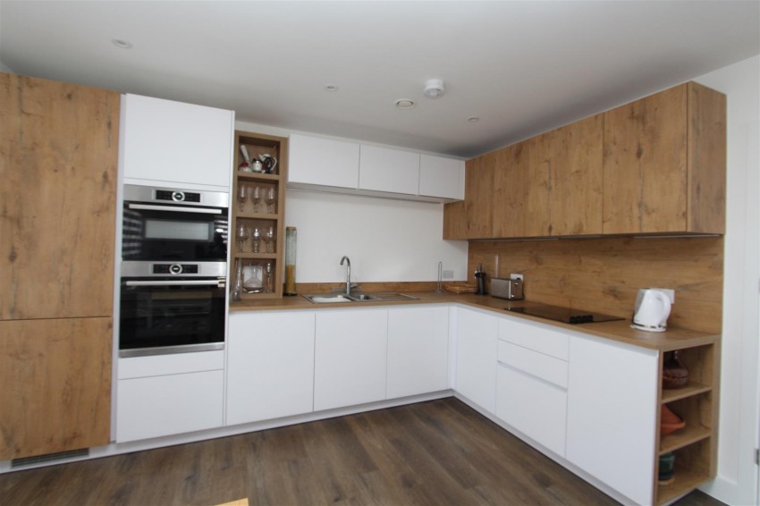 Images for 9 Fairfield Way, Bath Road, Keynsham, Bristol