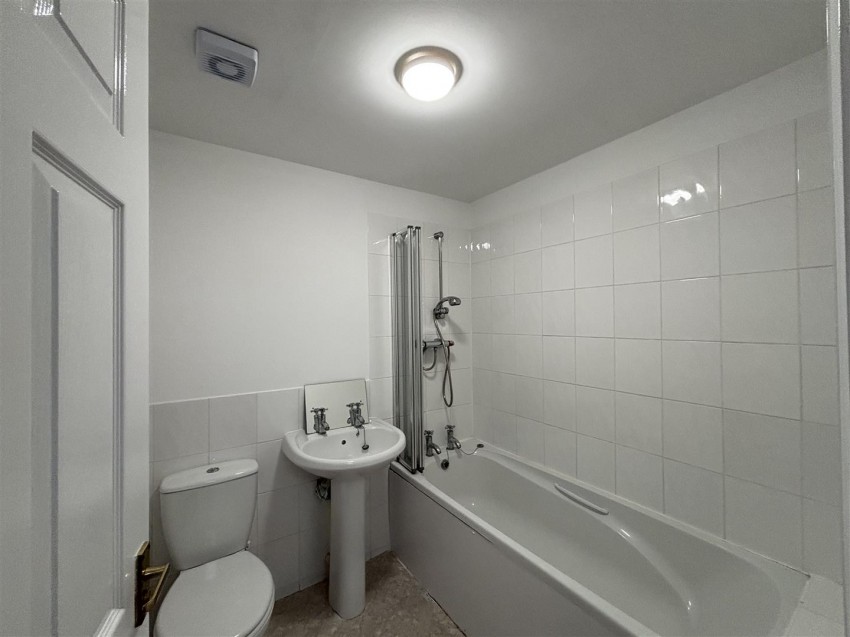 Images for First Floor Flat, 37C High Street, Keynsham, Bristol