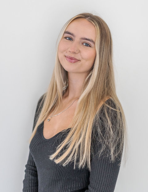 Ellen Palmer, Sales Negotiator