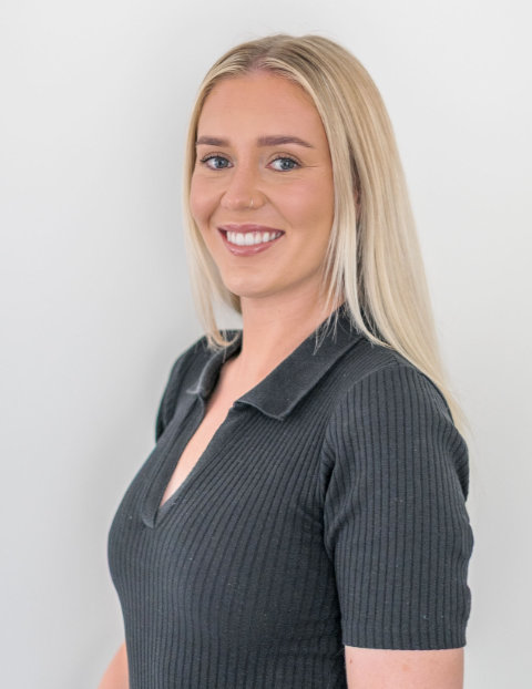 Madi Woolls, Sales Negotiator